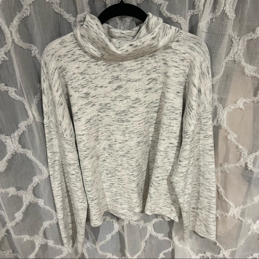 Turtle neck sweater